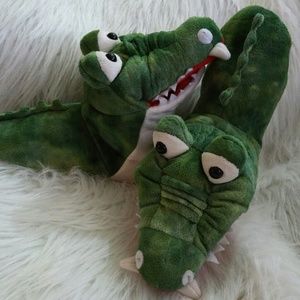 Cute kids crocodile slippers
